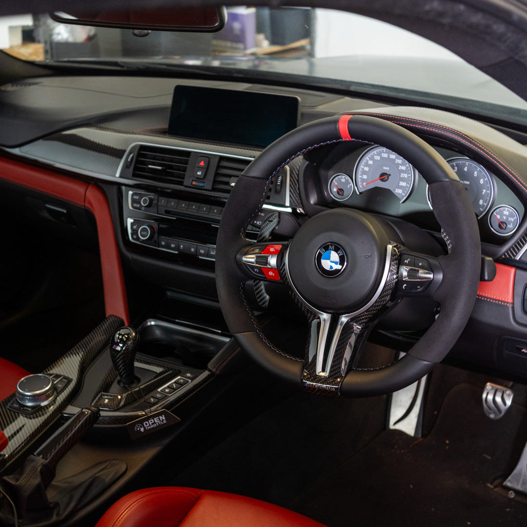 ROTE M1/M2-LENKRADTASTEN FÜR BMW M2 F87 / M3 F80 / M4 F82 / M5 F10 / M6 F06 F12 F13 / X5M F85 / X6M F86