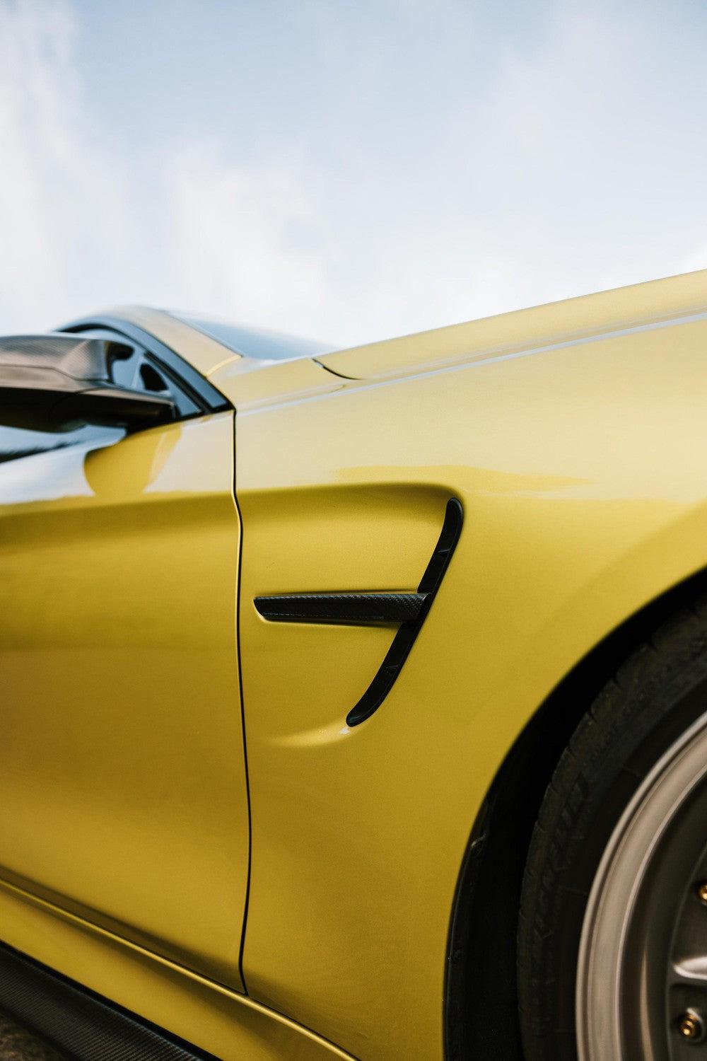 CARBON FIBER FENDER VENT TRIM SET FOR BMW F80 M3 / F82 F83 M4