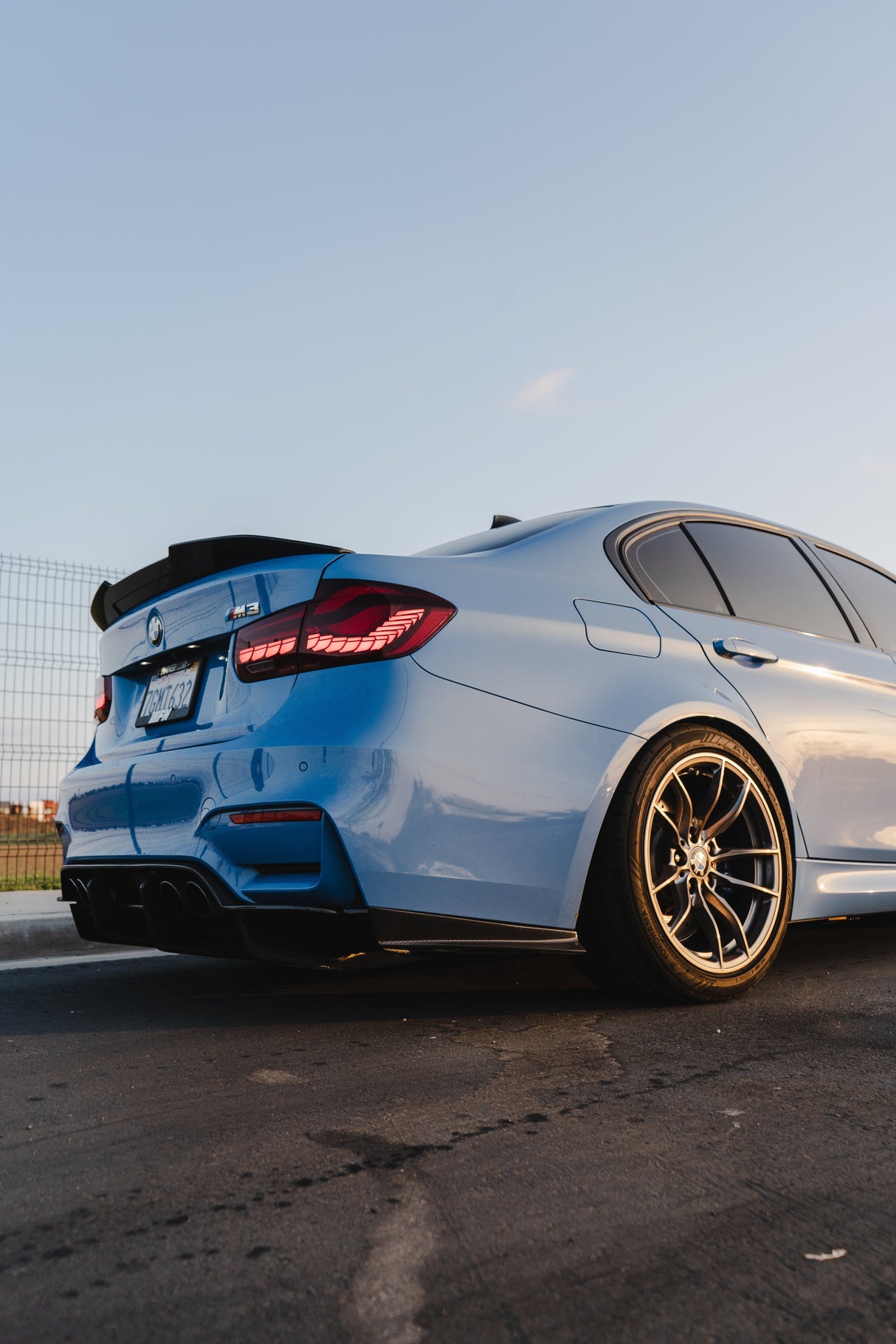 PSM STYLE HIGH KICK CARBON FIBER TRUNK SPOILER FOR BMW F80 M3 / F30 3 SERIES