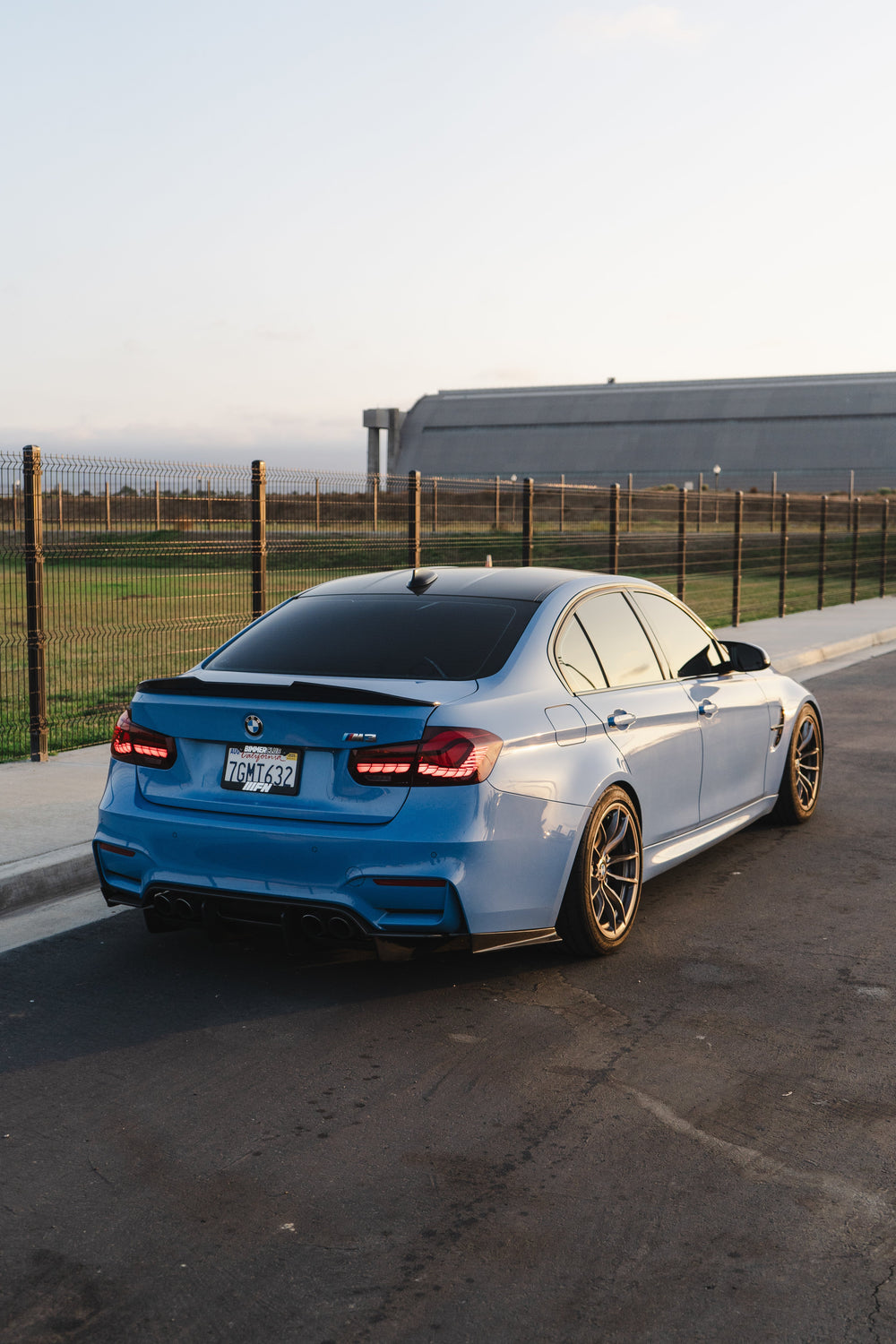 PSM STYLE HIGH KICK CARBON FIBER TRUNK SPOILER FOR BMW F80 M3 / F30 3 SERIES