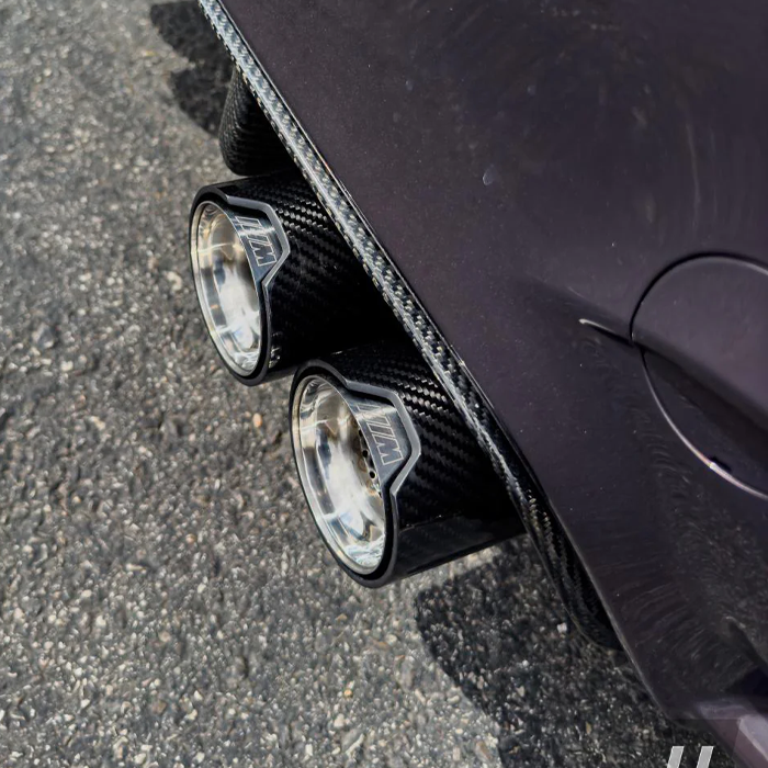 M PERFORMANCE STYLE CARBONFASER-AUSPUFFBLENDEN FÜR BMW F87 M2 BMW F80 M3 F82 M4