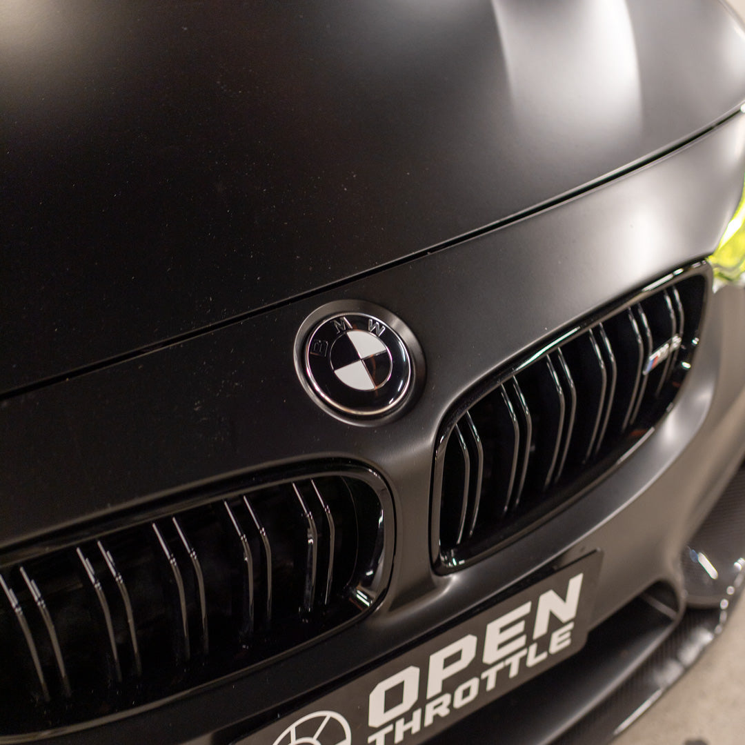 BMW EMBLEM BADGE - BLACK & WHITE