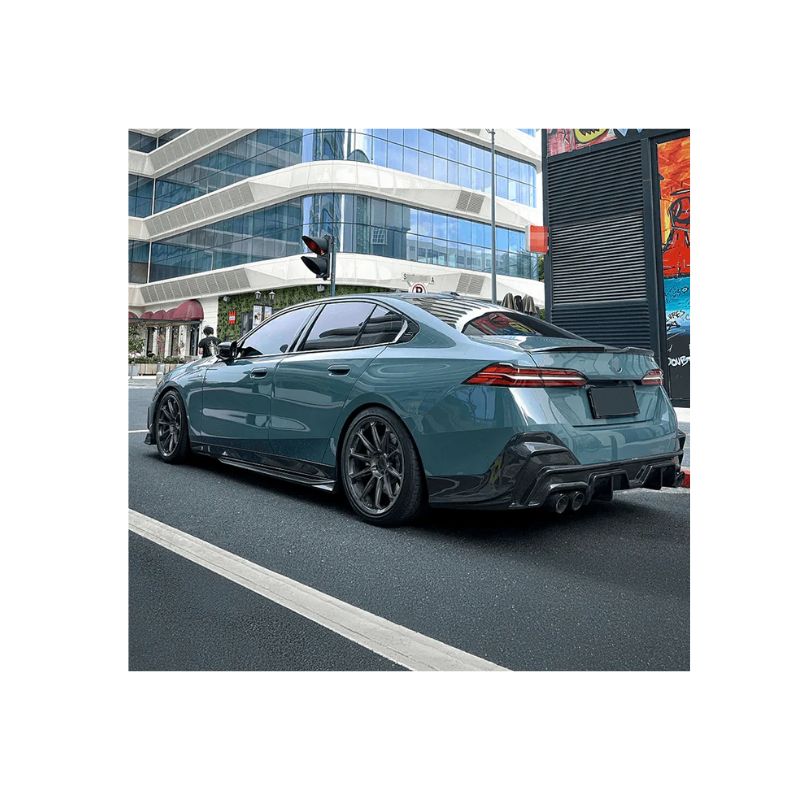 TK STYLE DRY CARBON FIBRE SIDE SKIRTS FOR BMW G60 5 SERIES