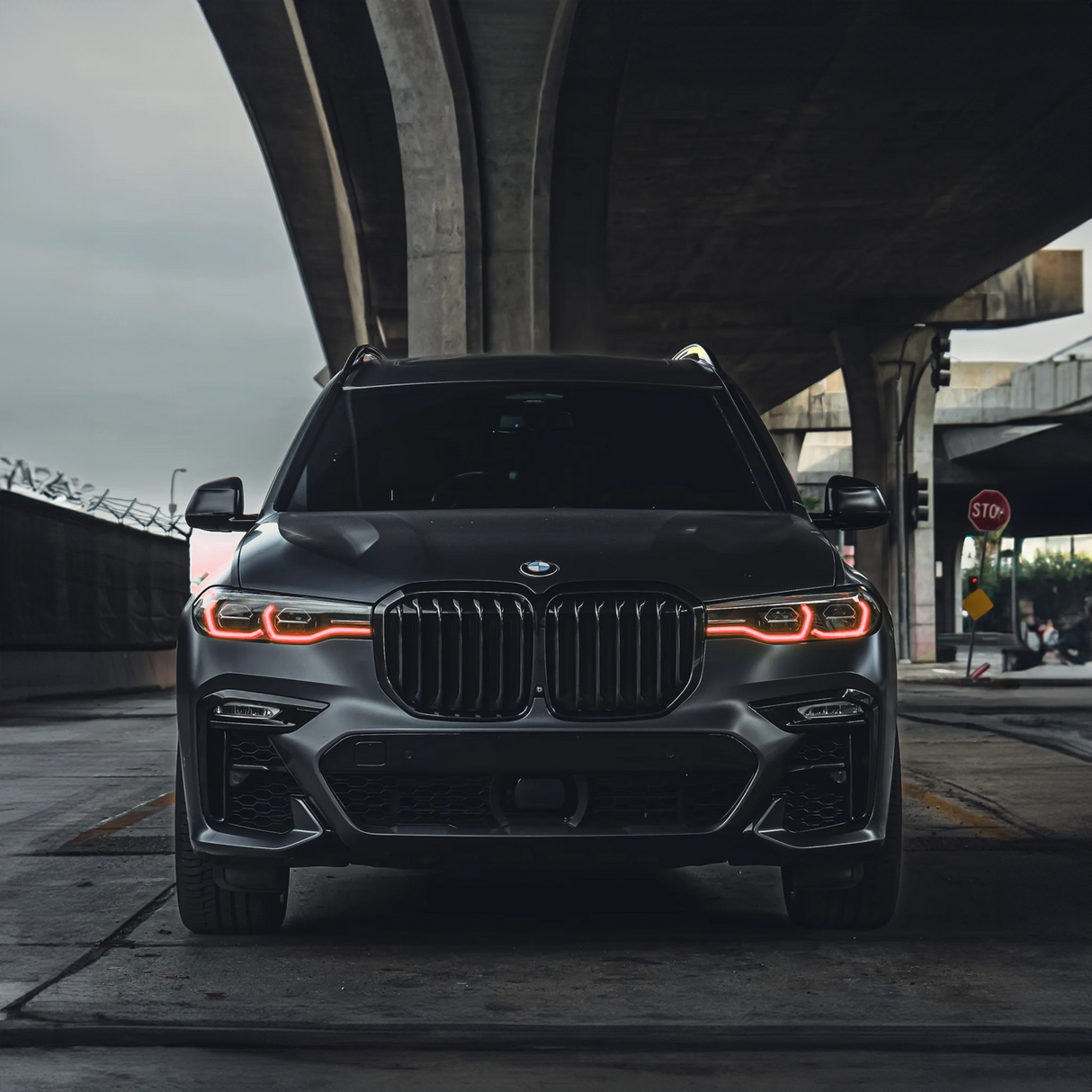 BMW G07 X7 RED DRL KIT